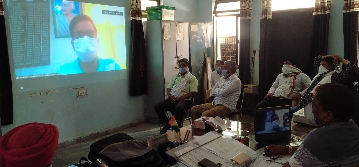 Hathras: awareness of hygiene to the village heads through the zoom app