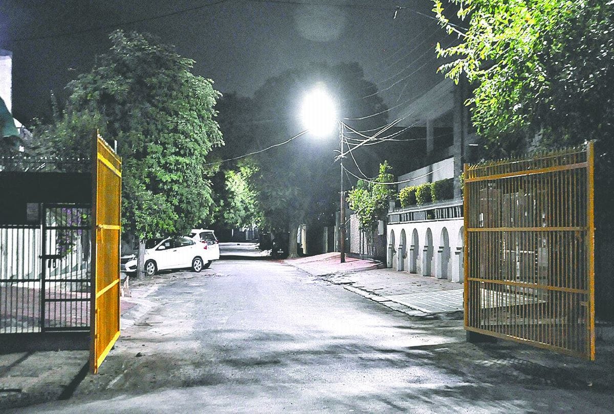 reality of police patrolling in agra