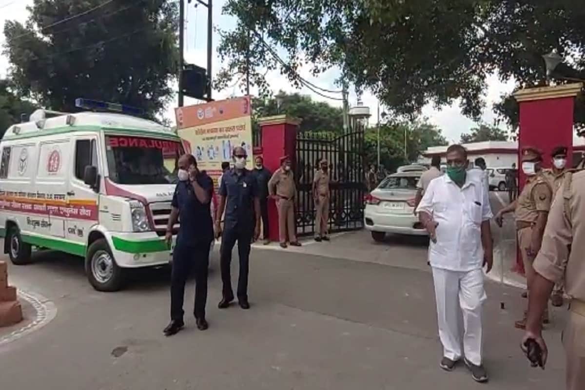Chief Minister Yogi Adityanath is reach in Saharanpur in some time and the force is deployed in the city