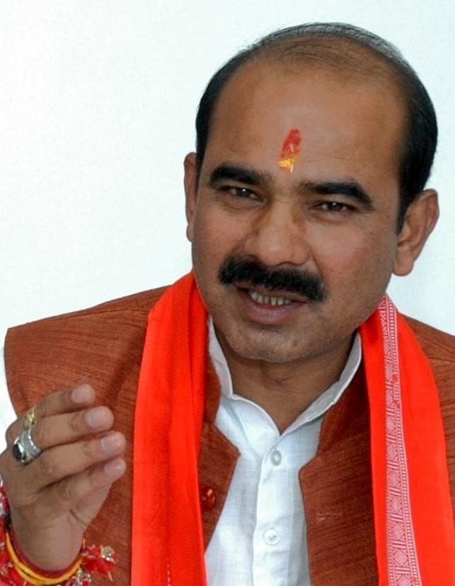 Roads to disaster affected areas should be opened soon BRO - Ajay Tamta