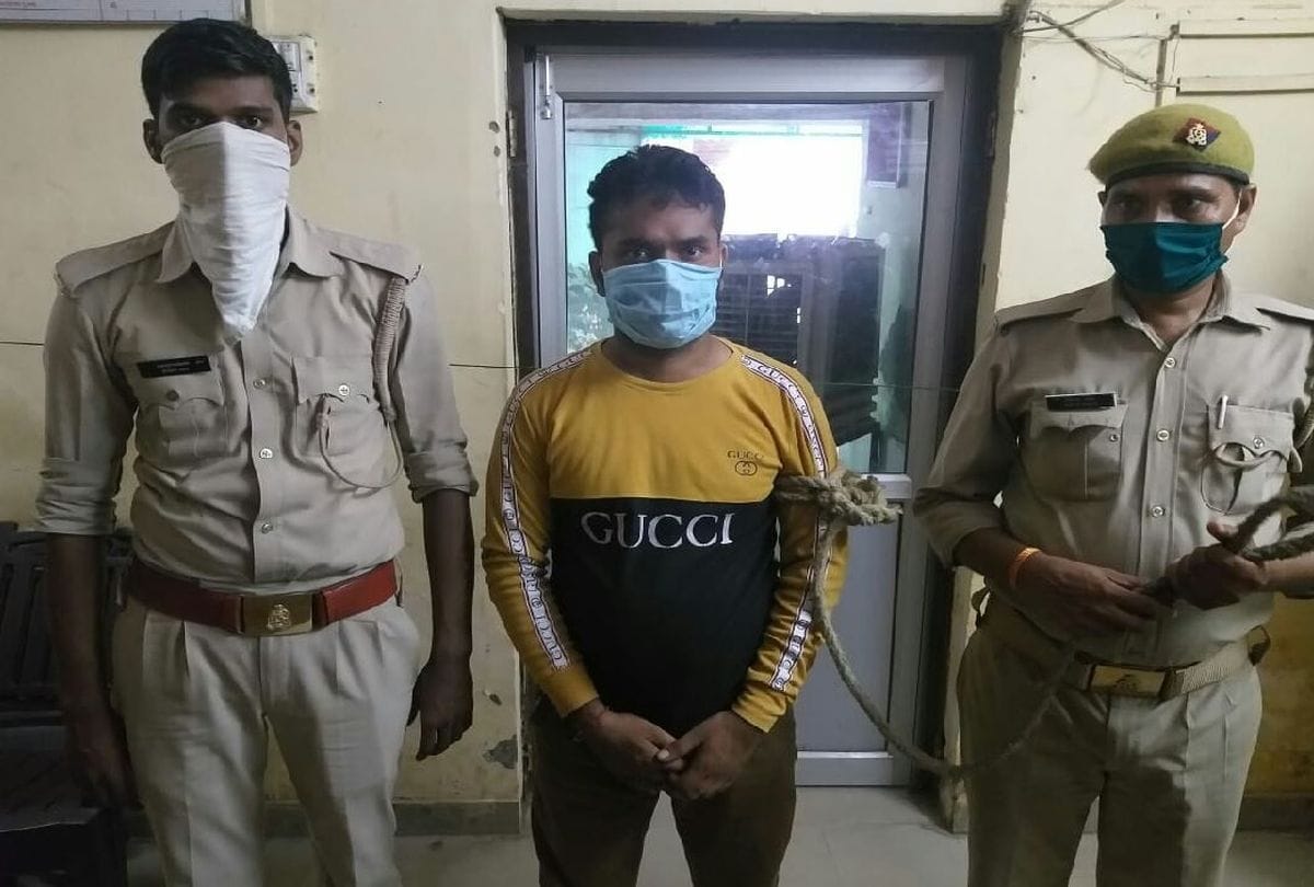 young man arrested for murder of his wife in agra