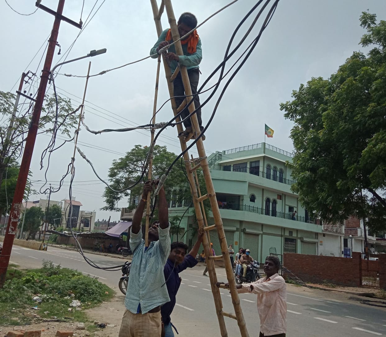 light problem in fatehpur