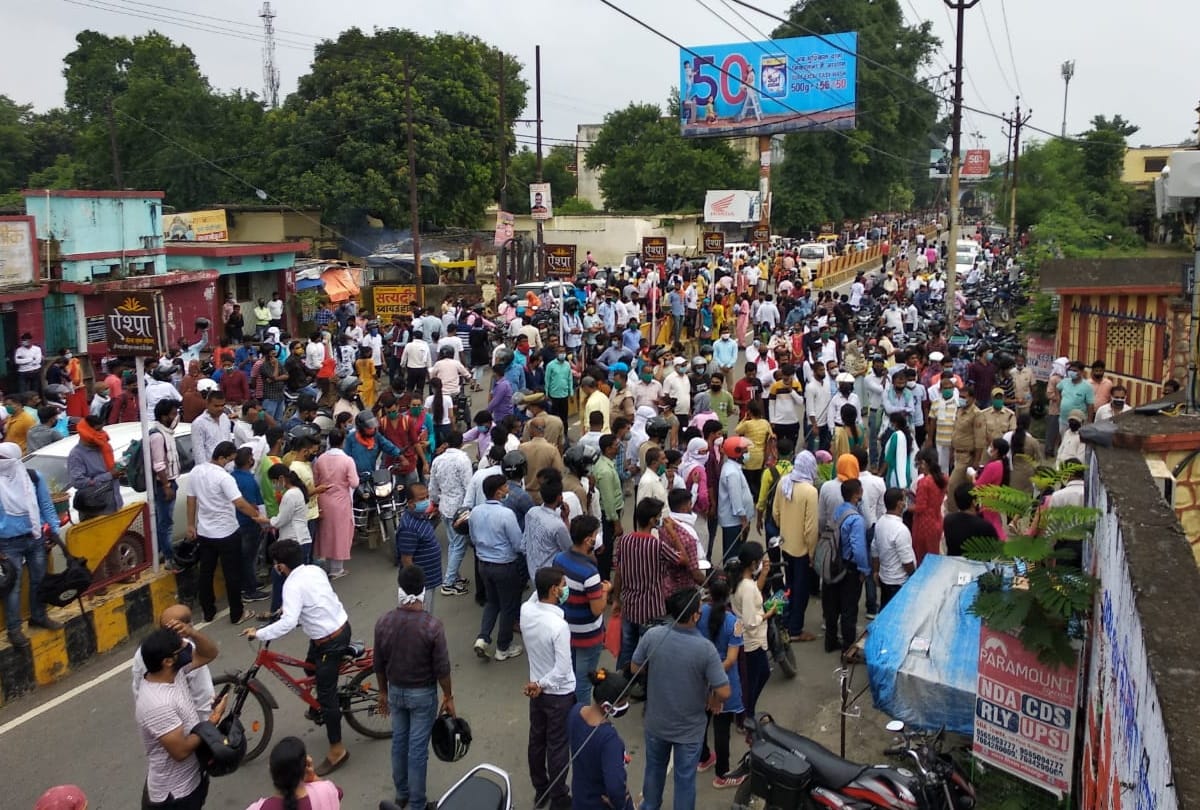 BEd Joint Entrance Examination 2020 social ditancing breack in B.ed exam at gorakhpur latest update