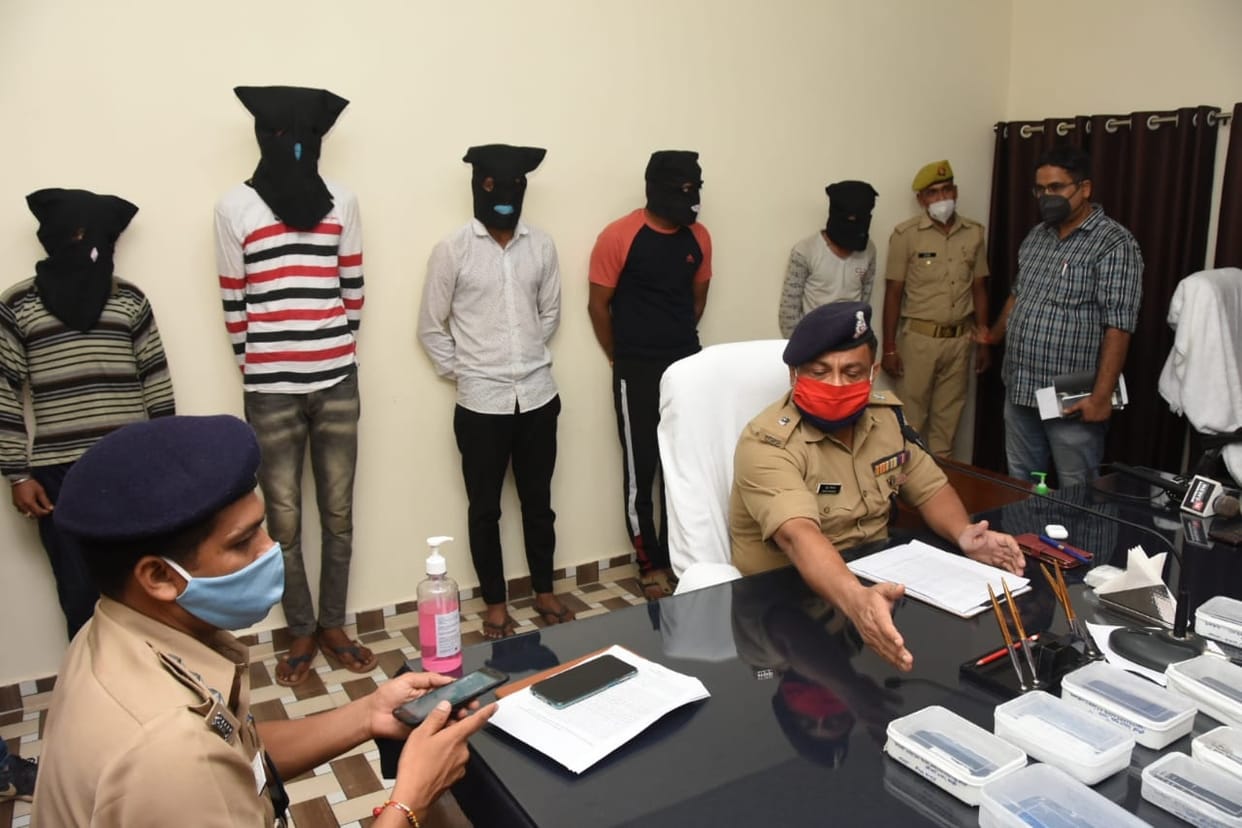 Five thief arrest, make group doing thie