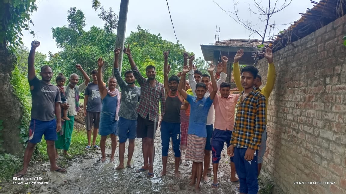 Villagers burst into anger, sloganeering