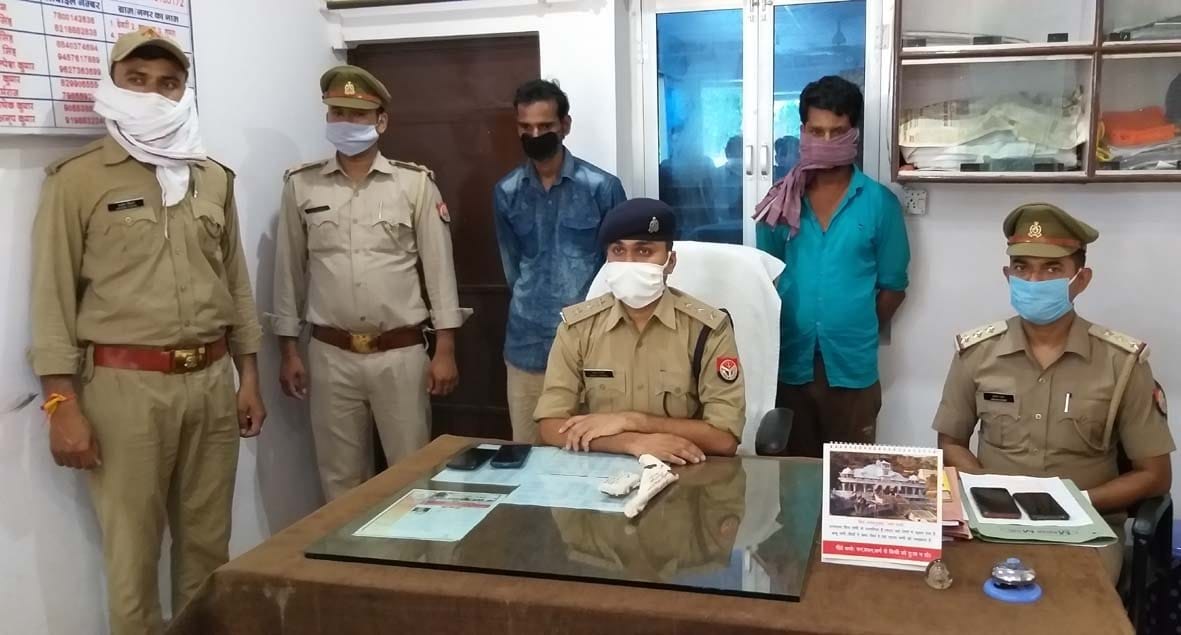 Two crooks arrested for robbing a woman, one absconding