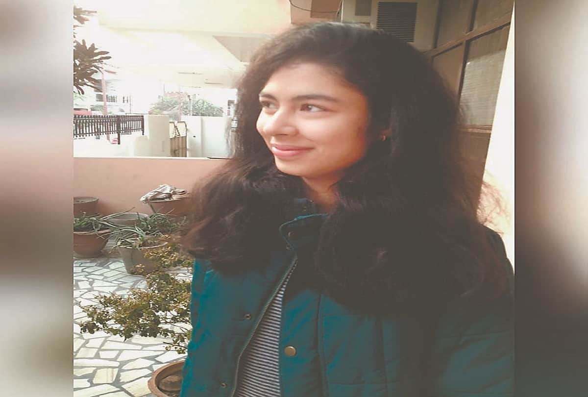 Top 5 Youngest Female IAS Officer Know Success Story of a Woman IAS in India