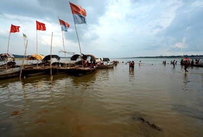 The confluence area was transformed into an island, the tents of the priests were removed
