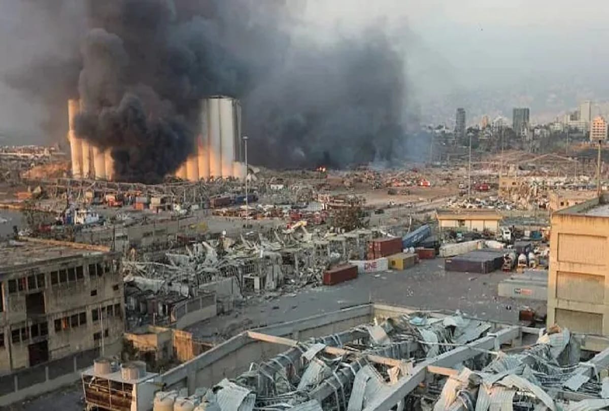 Beirut blast, Protesters entered into three ministries and protest against lebona blast