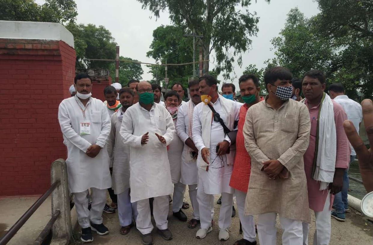 Congress state president visits flood areas