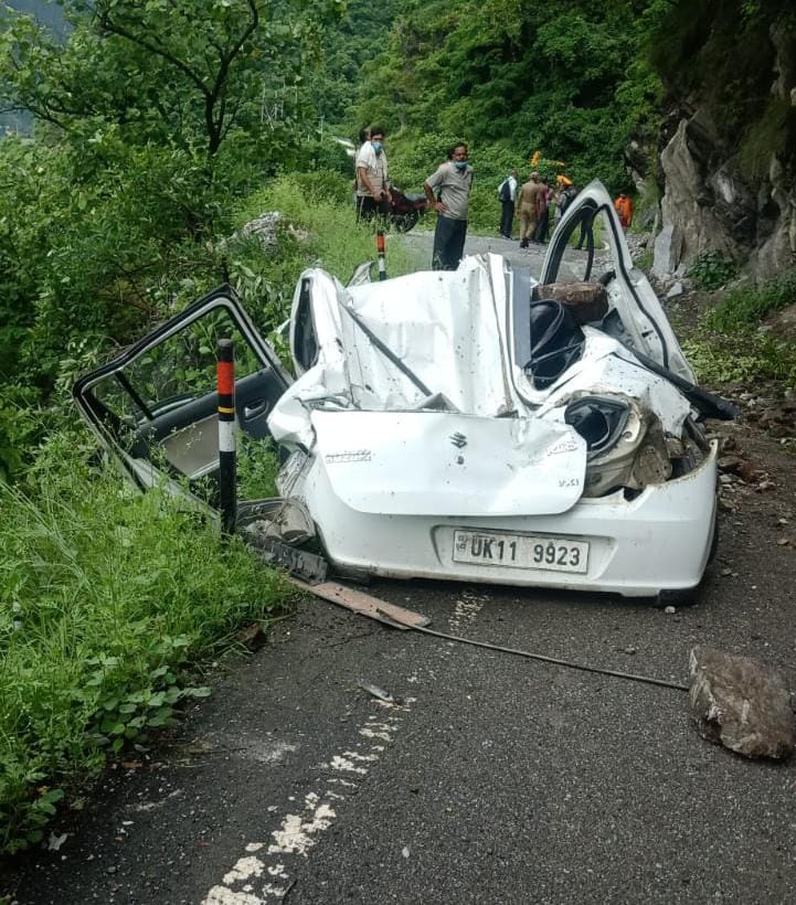 Weather Forecast Today Update in Uttarakhand News: boulder fell on the car, one died