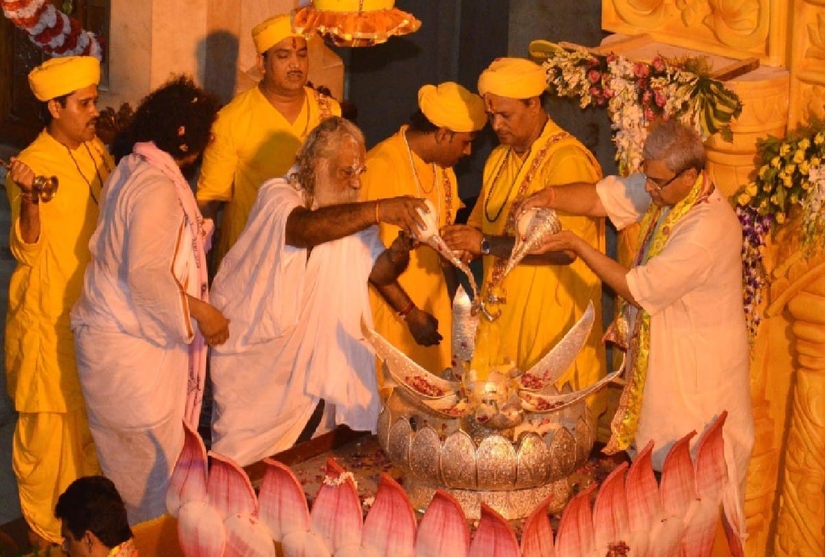 Krishna Janmashtami will celebrated at the day in the temples of Vrindavan