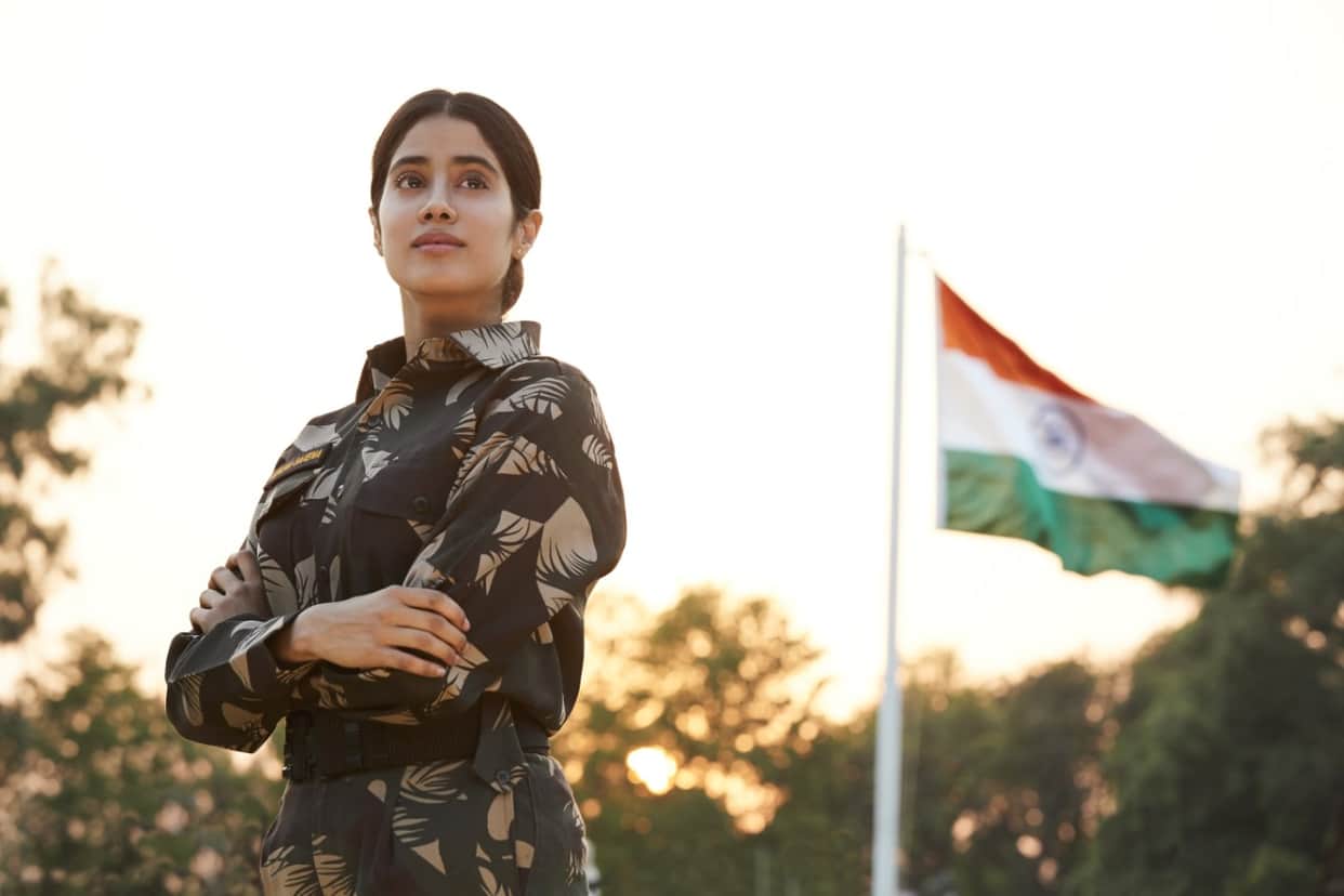 Janhvi Kapoor Gunjan Saxena: The Kargil Girl Trending No 1 independence day