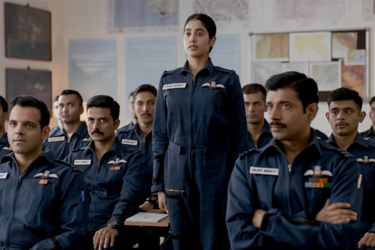 Janhvi Kapoor reveals how badly she prayed for Pankaj Tripathi to play her father in Gunjan Saxena