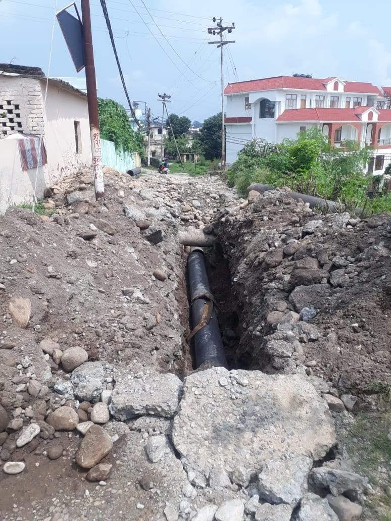 Construction of contact road could not start even after 11 months