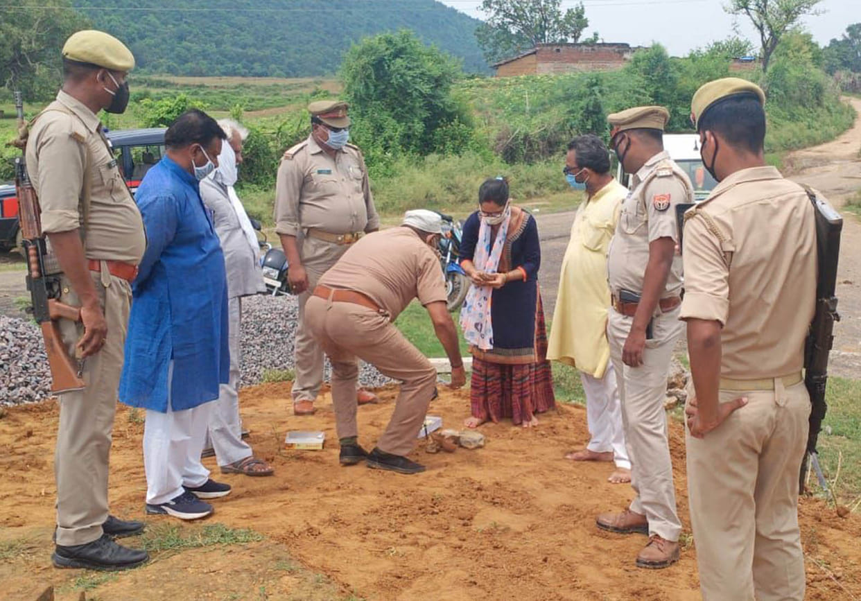 Joint ground worship done at construction site