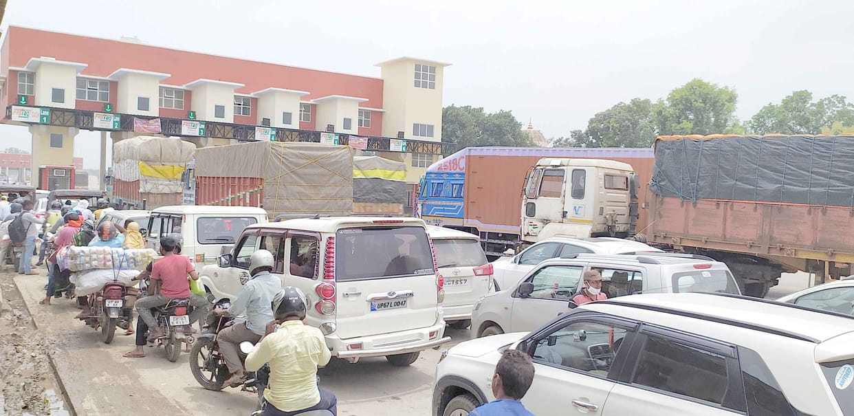 Failure of the generator caused a huge jam on the toll plaza