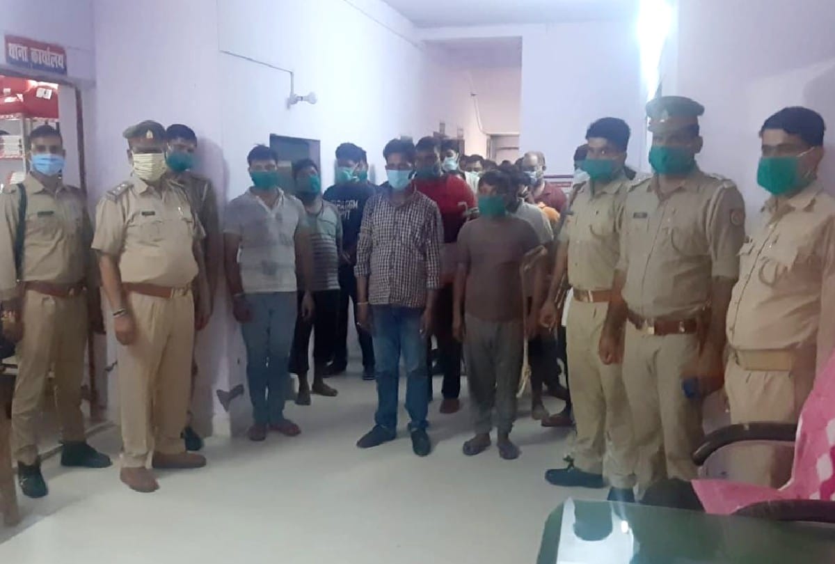fourty policemen in quarantine including officers after gambler test positive for coronavirus in agra