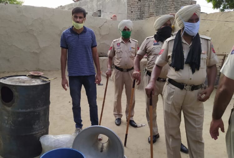 Large quantities of illicit liquor recovered in Tarn Taran, Firozpur and Fazilka