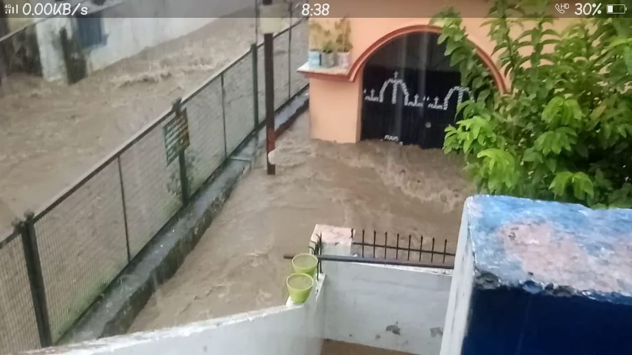Weather Forecast Today Update in Uttarakhand News: flood in dehradun seen in photos