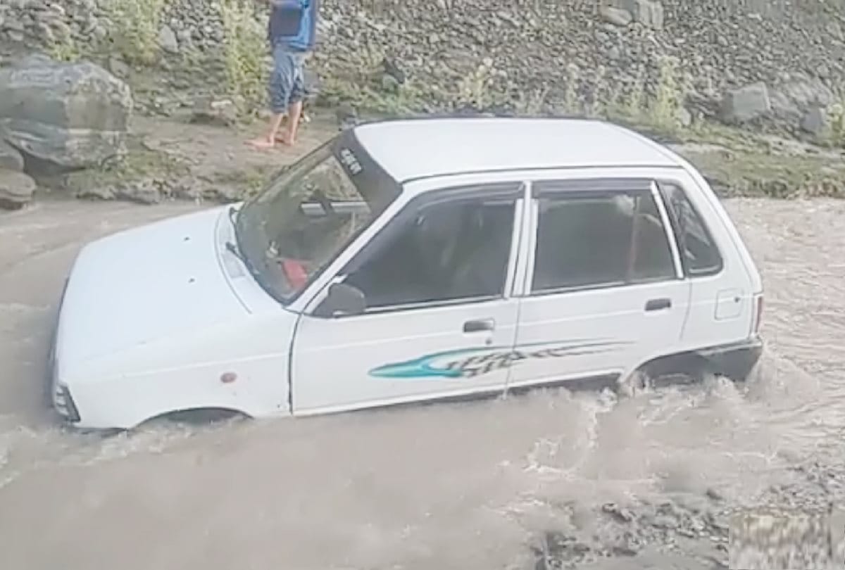 weather update: Heavy rainfall amid orange alert in Himachal, many roads closed, water logging mini Secretariat