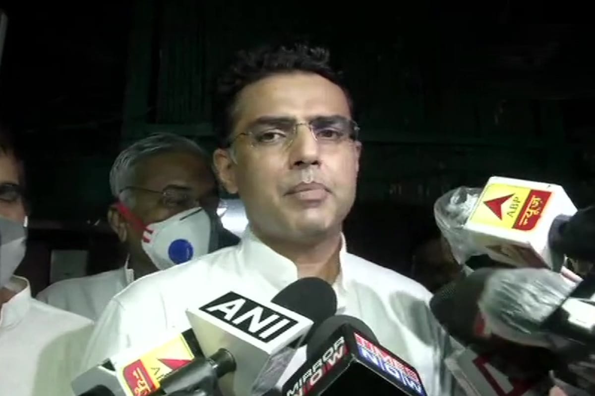 Sachin Pilot and Govind Singh Dotasra met Congress president Sonia Gandhi news updates in Hindi