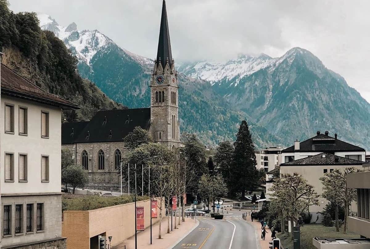 low population cities in world smallest city in the world best smallest places to visit stay