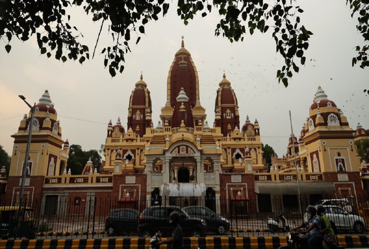 Janmashtami booms in delhi markets, not shining in temples