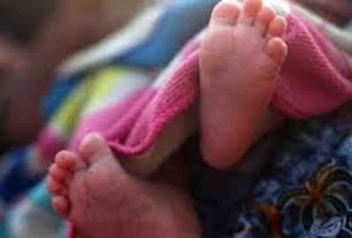 delivery on the way, newborn death in chitrakoot