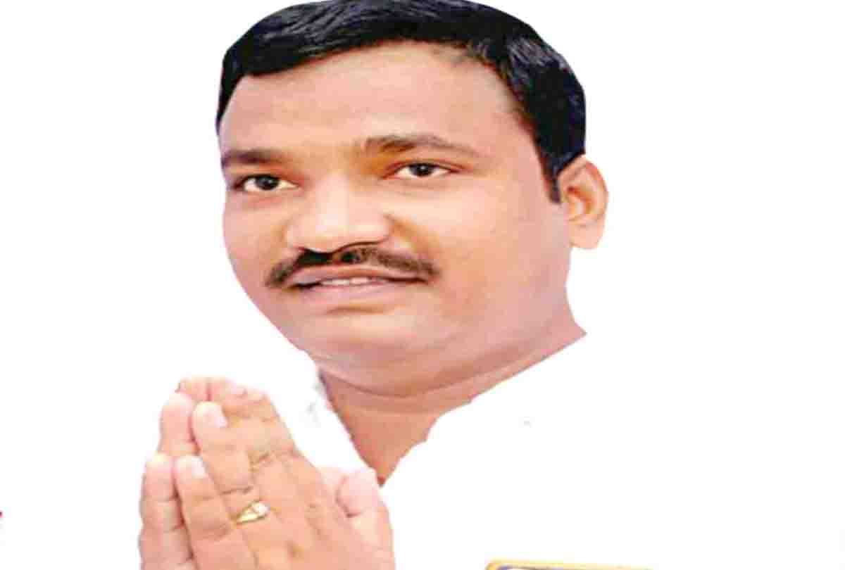 Mallavan Municipality president missing, vehicle found in Mathura