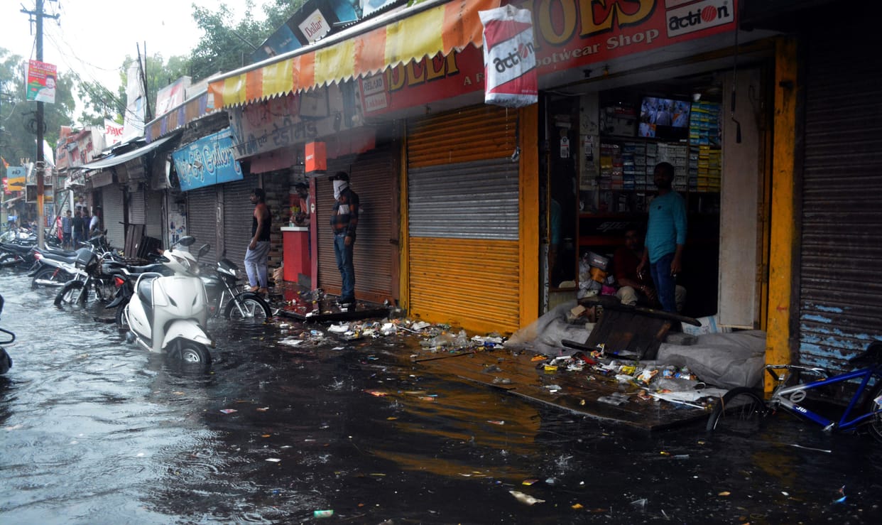 Waterlogging after rain in Aligarh