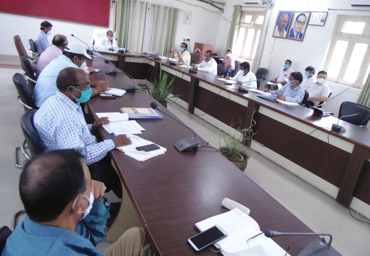 dm meeting with all officer in sambhal