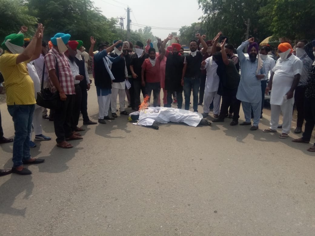 Panbas workers pritest in batala gurdaspur