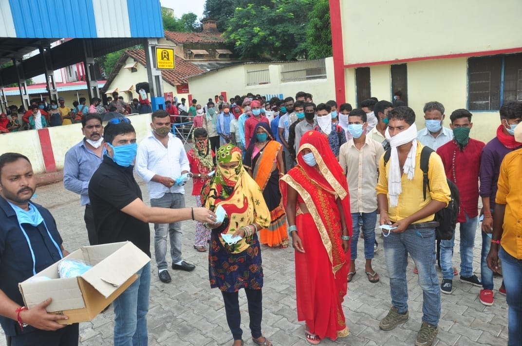 Mask and senitizer distribute to traveller