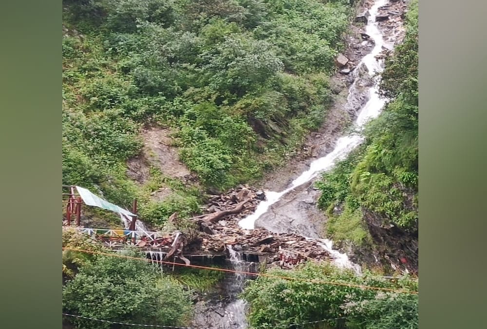 Weather Forecast Today Update in Uttarakhand News: Rainfall Alert, Many Highway And Roads Closed due to landslide