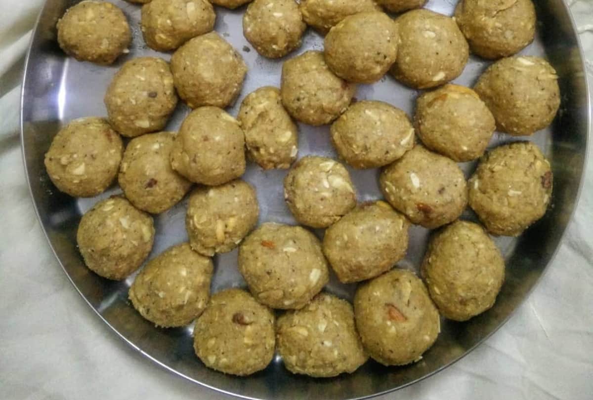 janmashtami 2020 food recipes panjiri ladoo recipe in hindi how to make panjiri ladoo at home
