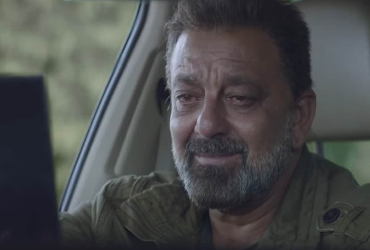 Sanjay dutt fans got sad as actors lung cancer in between sadak 2 movie release