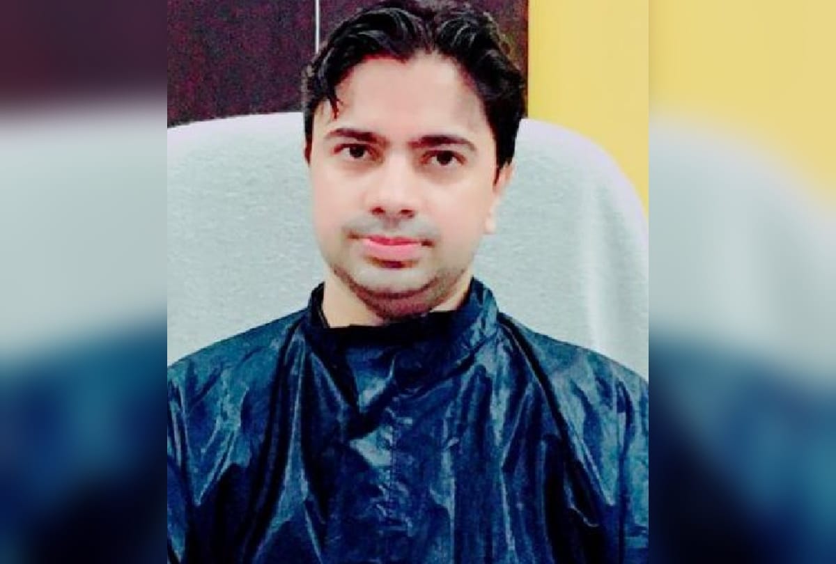 International youth day 2020: special story of Vaibhav Tripathi hard worker Assistant Municipal Commissioner in gorakhpur