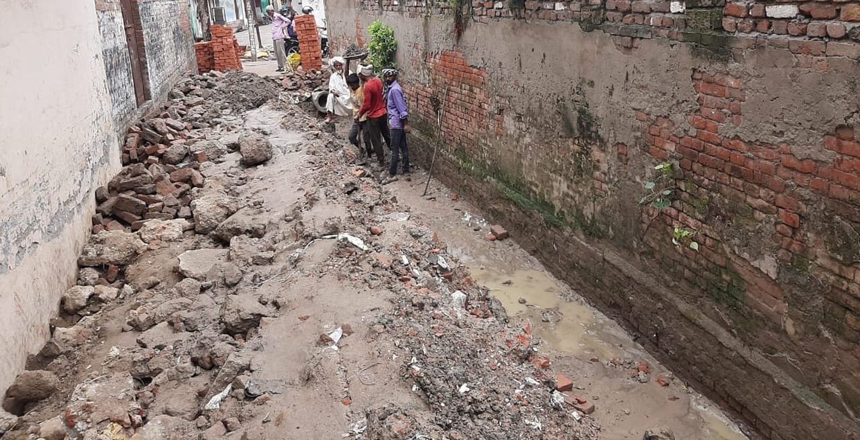 Delay in sewer construction, heavy on shopkeepers