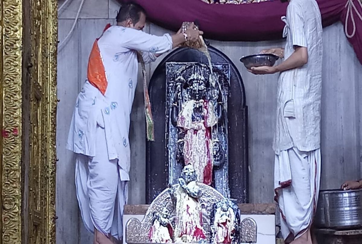 Ground Report Of Vrindavan Banke Bihari Mandir On Janmashtmi