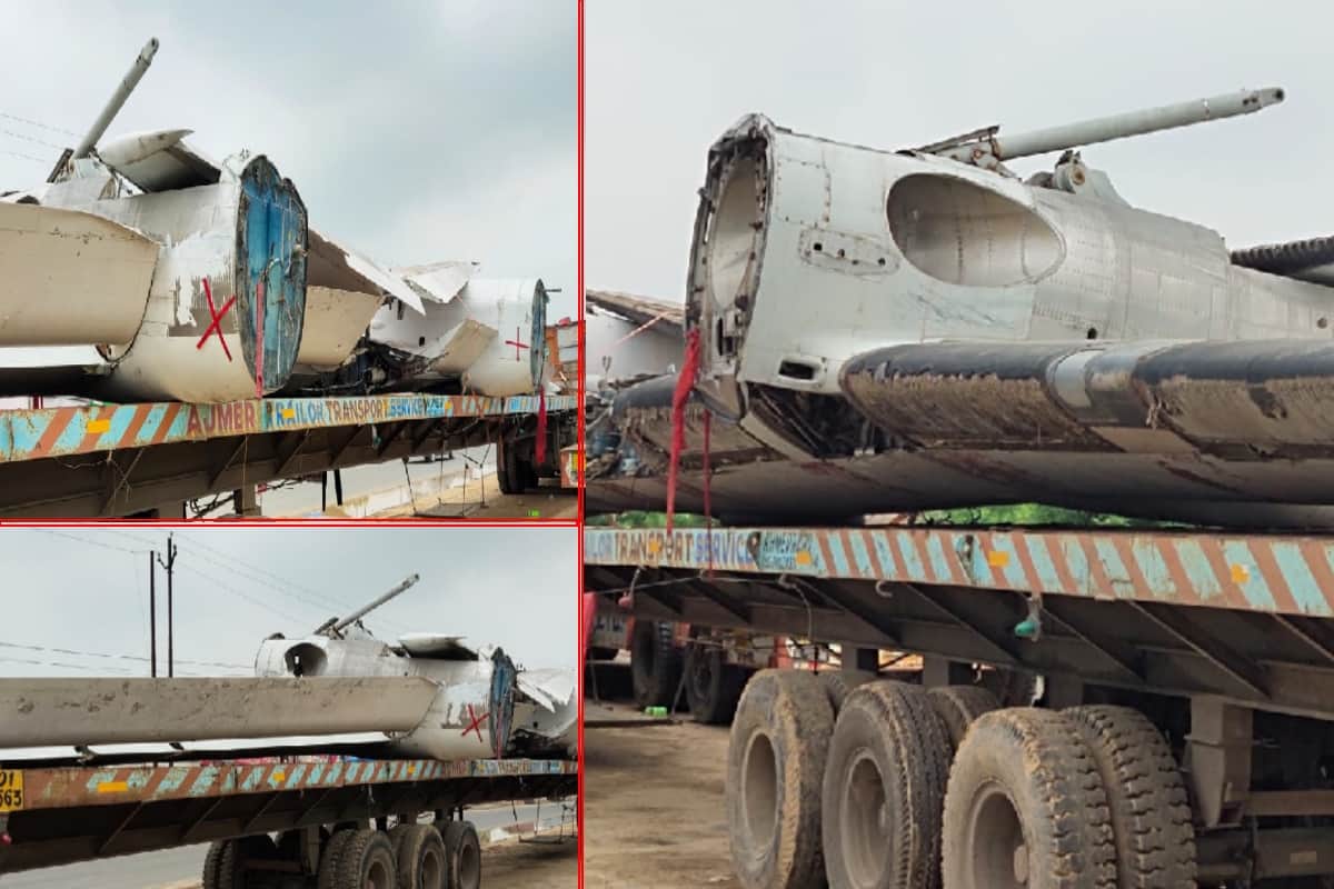 Merchant bought airplane scrap from Gujarat, arrived Meerut after loading it in three trolleys