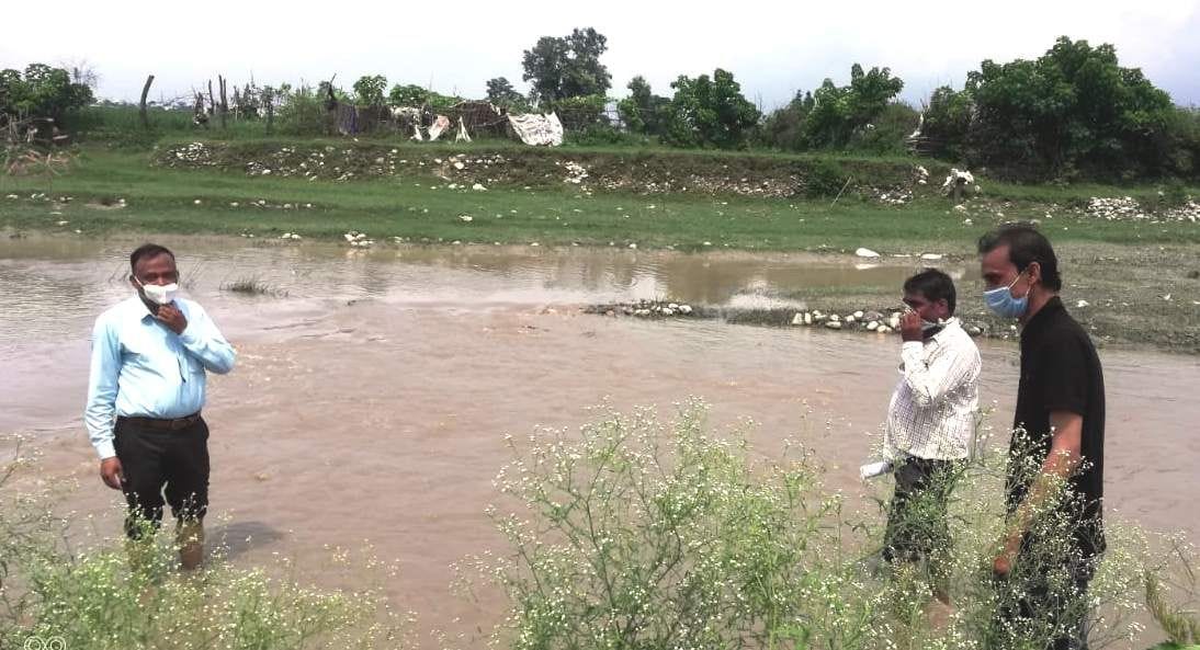 Flood water enters the Khadar area of Shyampur