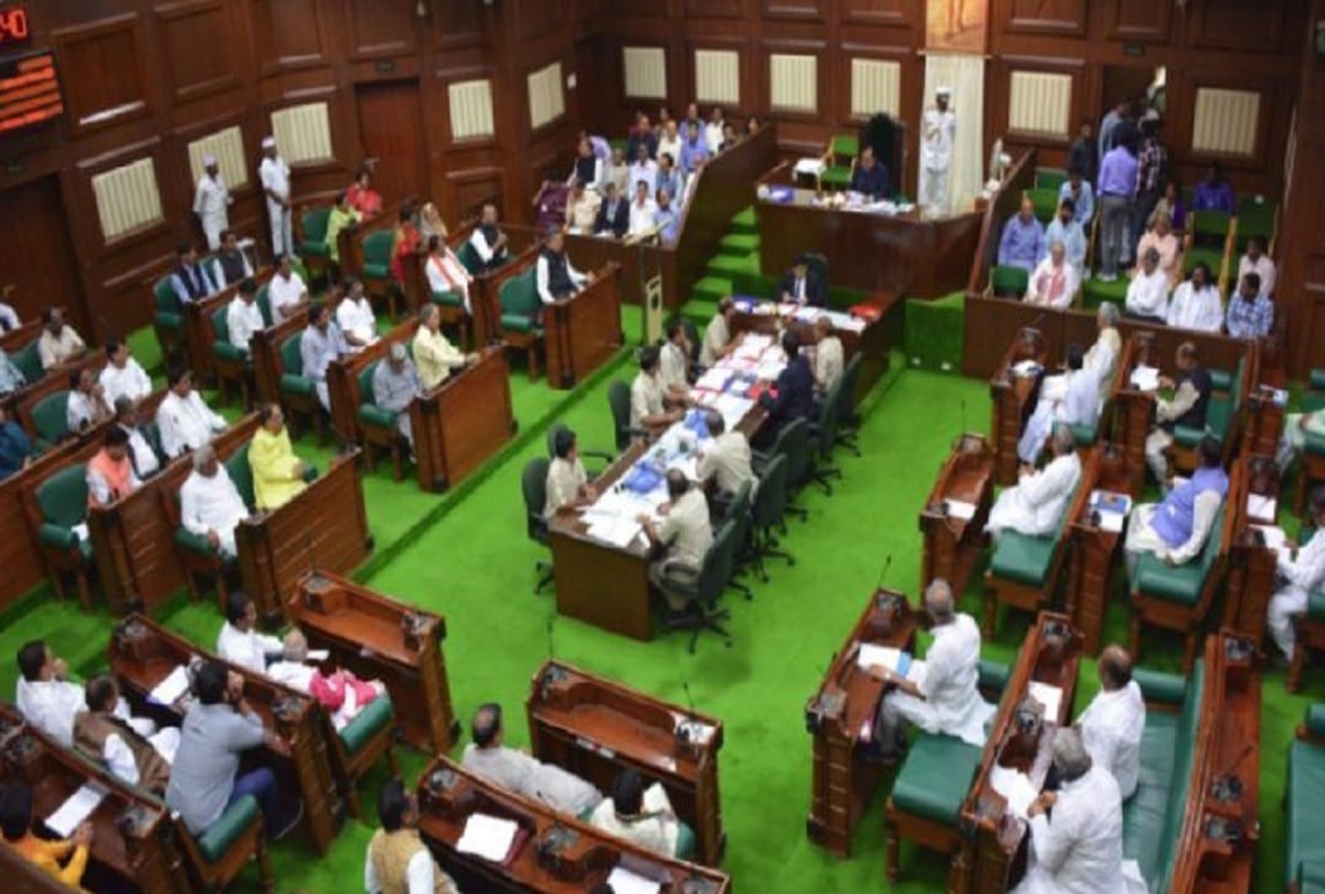 To prevent covid 19 infection, glass wall will installed between MLAs in Chhattisgarh Assembly