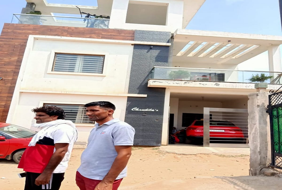 faridabad couple murder wife relative vishnu arrested who hired shooters matter related to blackmailing