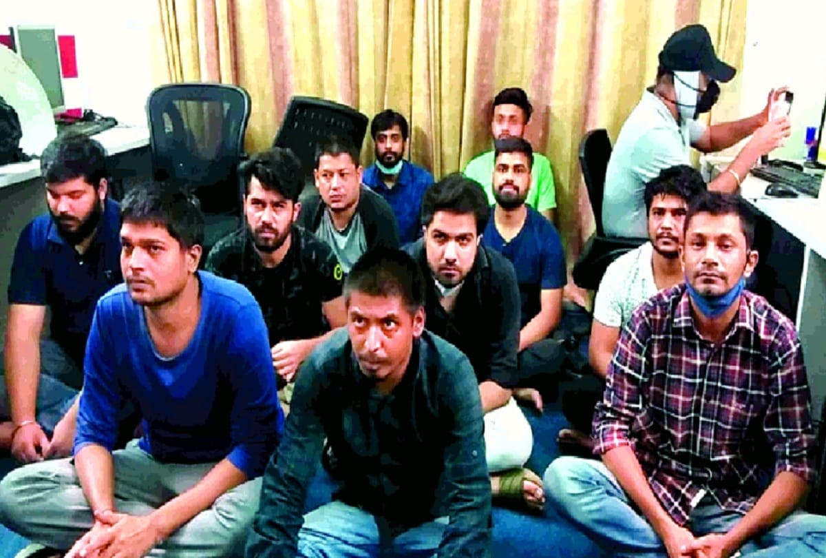 Another fake call center busted in Gurugram Cheating american citizens