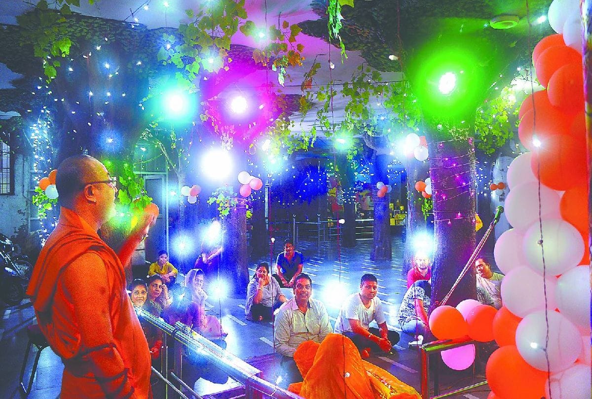 shri krishna janmashtami celebration in agra