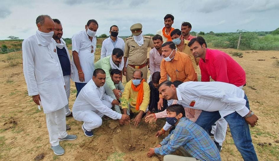 vidhayak ne chupal laga suni samsya