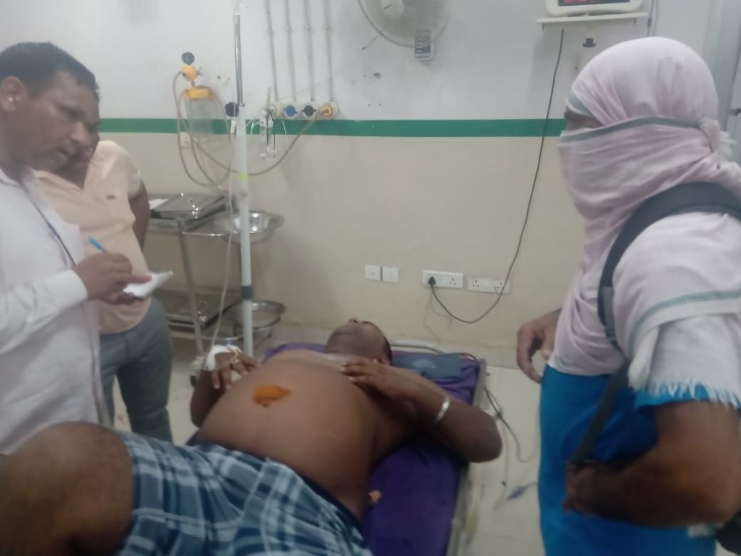 shopkeeper, shoot, injured