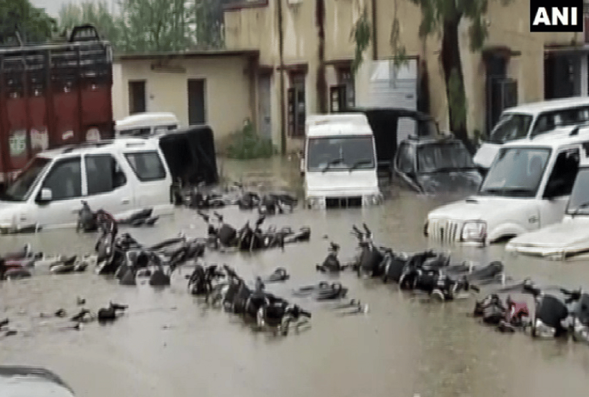Water flooded in the Nagod police station in the Satna district of MadhyaPradesh after heavy rainfall