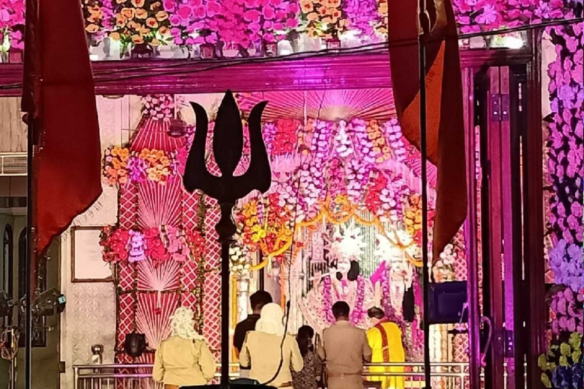 shri krishna janmashtami 2020: kanha temple in meerut and nearby District filled with lights